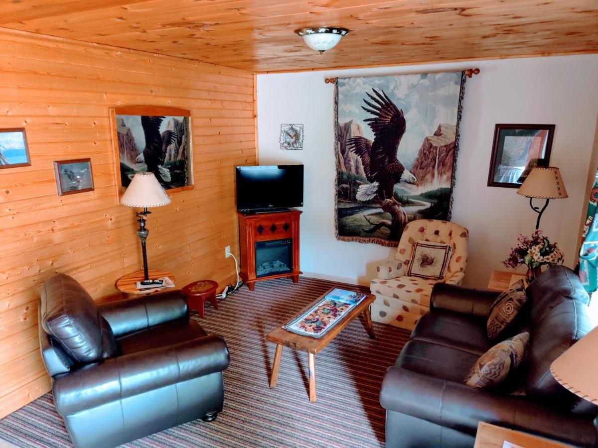 Smoky Falls 3*